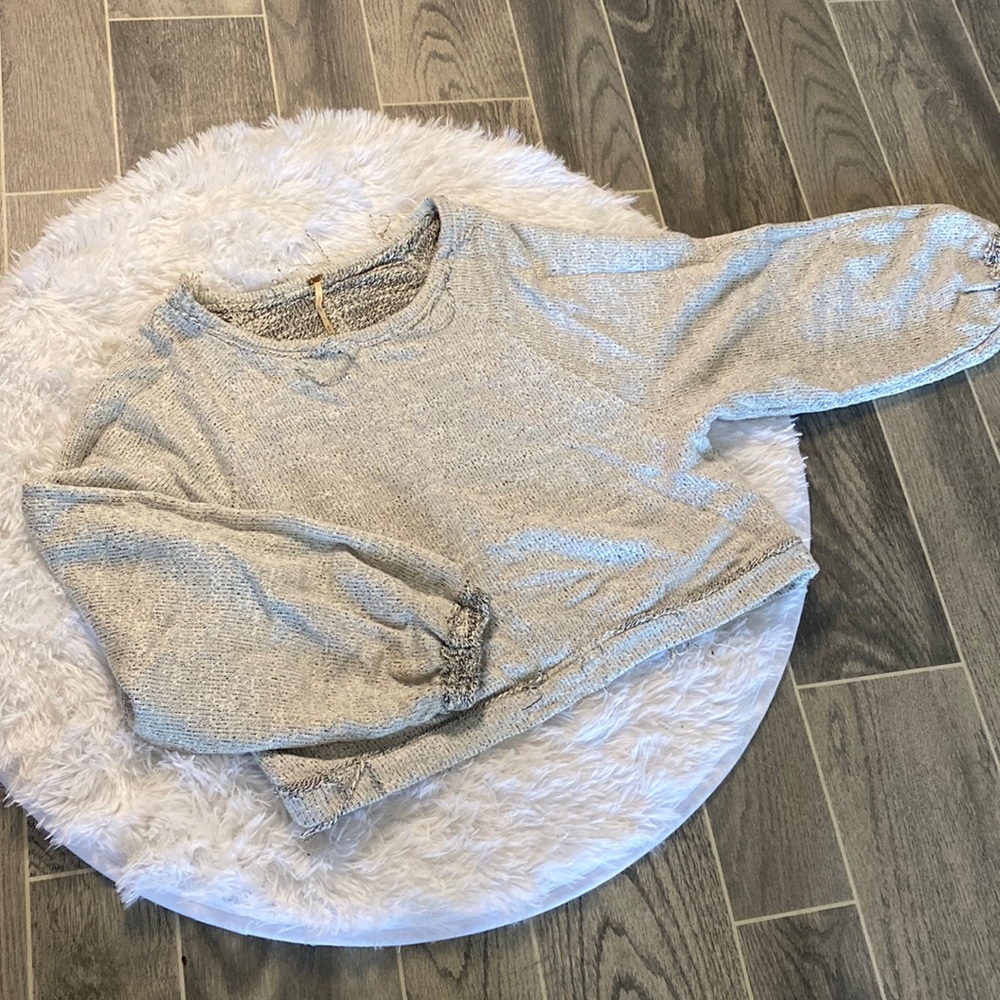Free People Cropped Distressed Heather Grey Balloon Sleeve Sweater